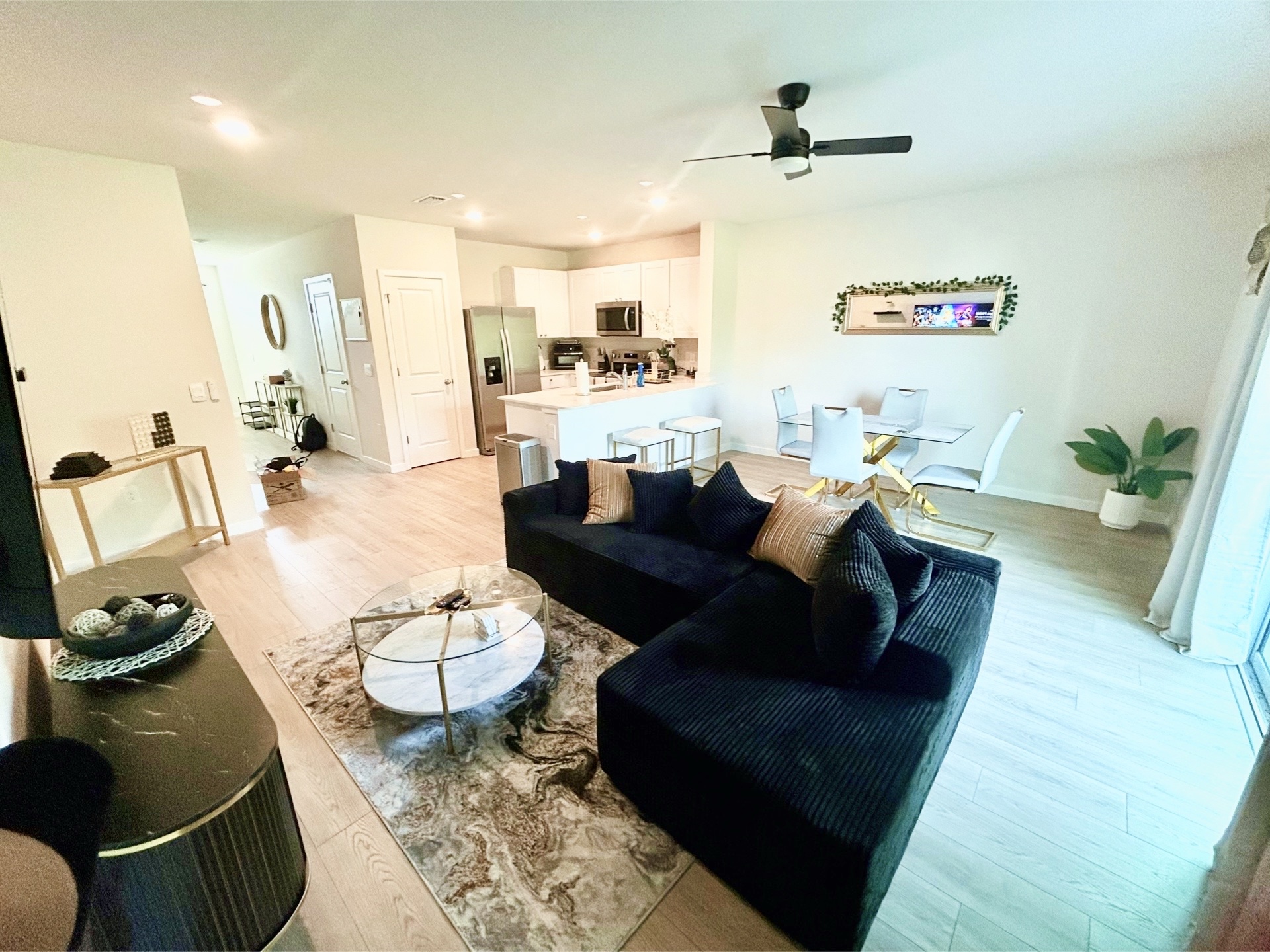 3 Bed / 2.5 Bath Townhouse — Fort Myers, FL